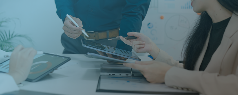 Personalized product recommendations in e-commerce: How to increase your conversion rate and customer loyalty